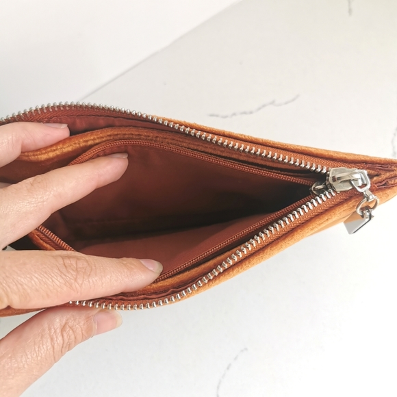 Urban Outfitters Suede Clutch/Wallet - Picture 6 of 6